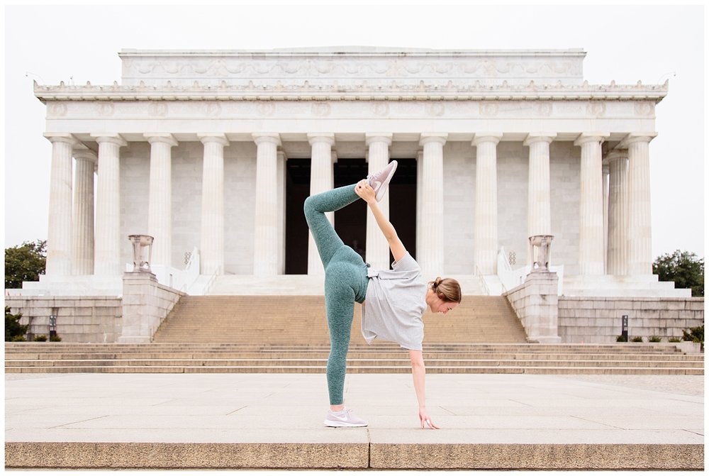 emily-belson-photography-yoga-monuments-jessica-02.jpg