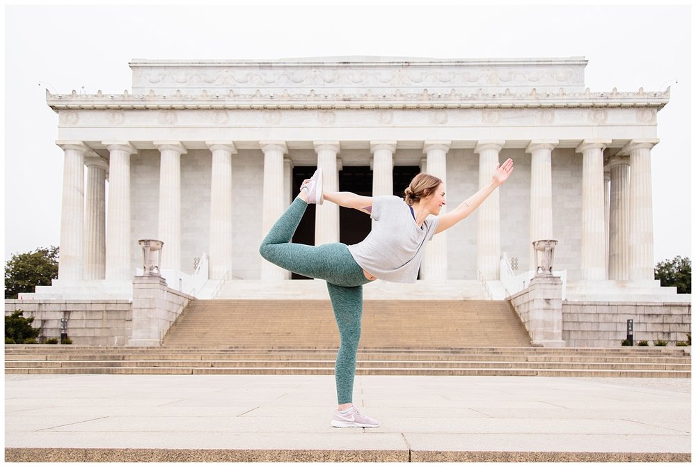 emily-belson-photography-yoga-monuments-jessica-06.jpg
